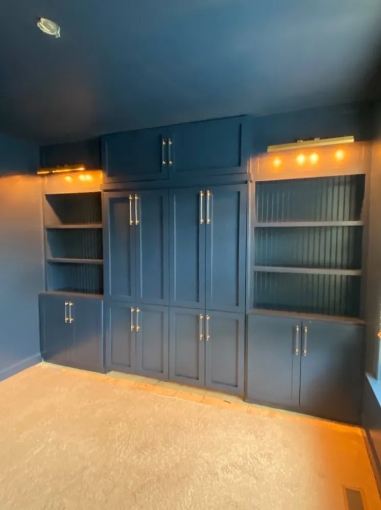 Professional cabinet painting in Fairview, Tennessee by Alan Robinson Painting